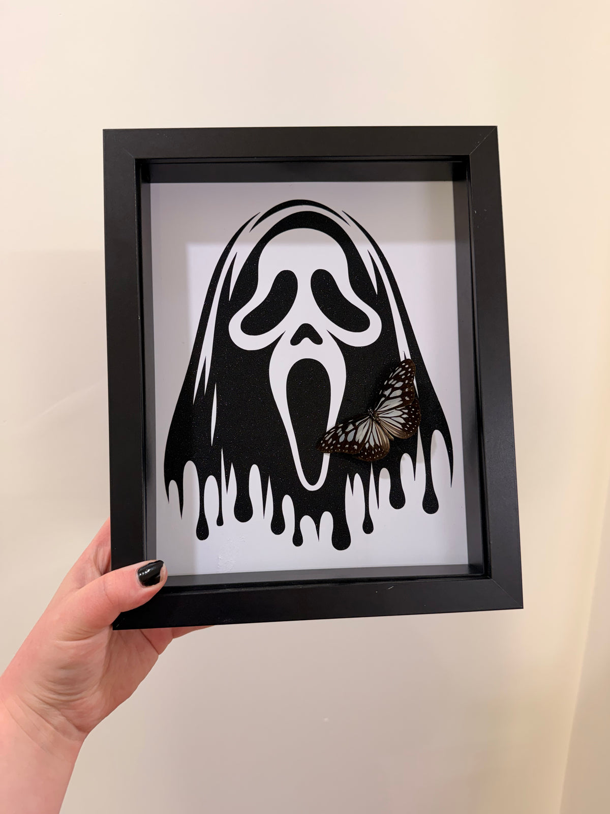 Glitter Ghostface with with Gray Glassy Tiger (Ideopsis Juventa Manillana)